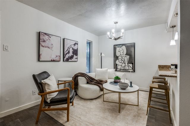 4525 Gilbert 204, Dallas, TX 75219