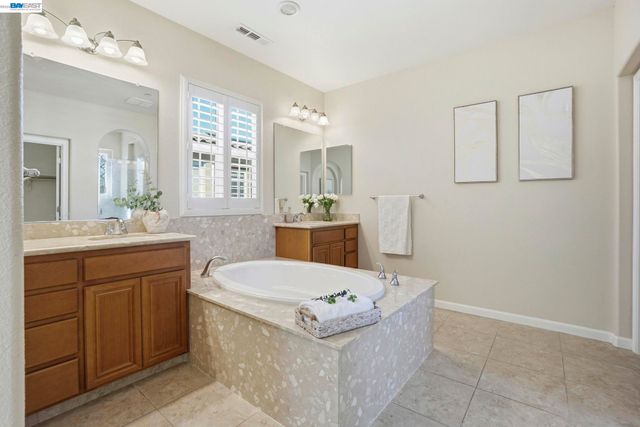 4976 Ivyleaf Springs Rd, San Ramon, CA 94582