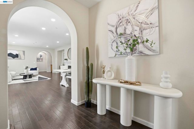 4976 Ivyleaf Springs Rd, San Ramon, CA 94582