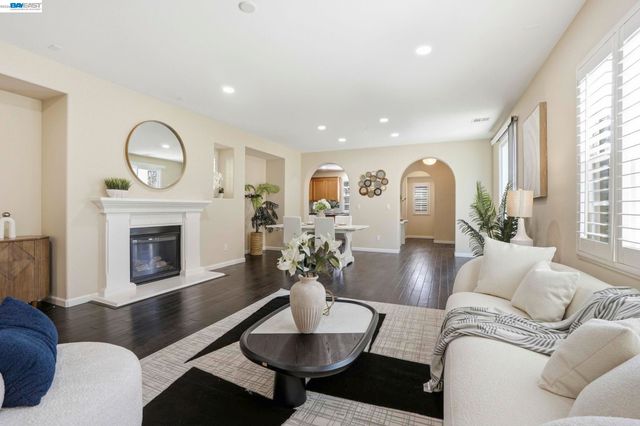 4976 Ivyleaf Springs Rd, San Ramon, CA 94582