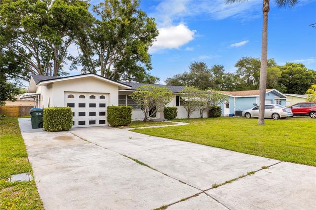 1820 PATLIN CIRCLE N, Largo, FL 33770