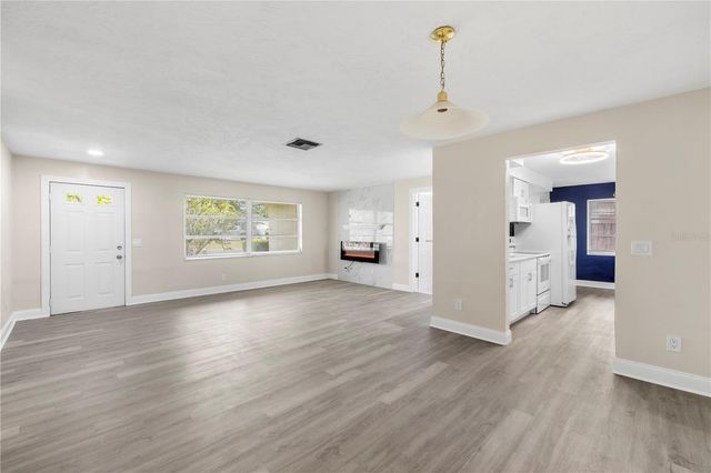 1820 PATLIN CIRCLE N, Largo, FL 33770