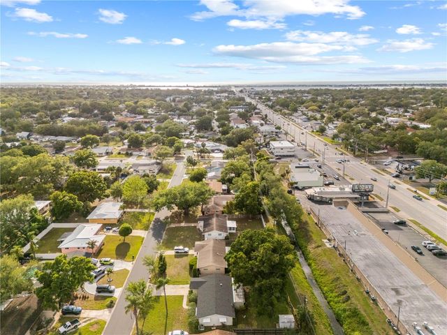 1820 PATLIN CIRCLE N, Largo, FL 33770