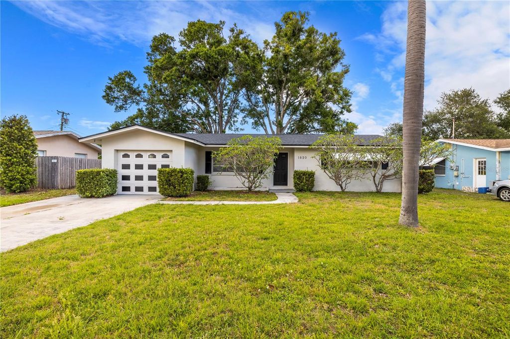 1820 PATLIN CIRCLE N, Largo, FL 33770