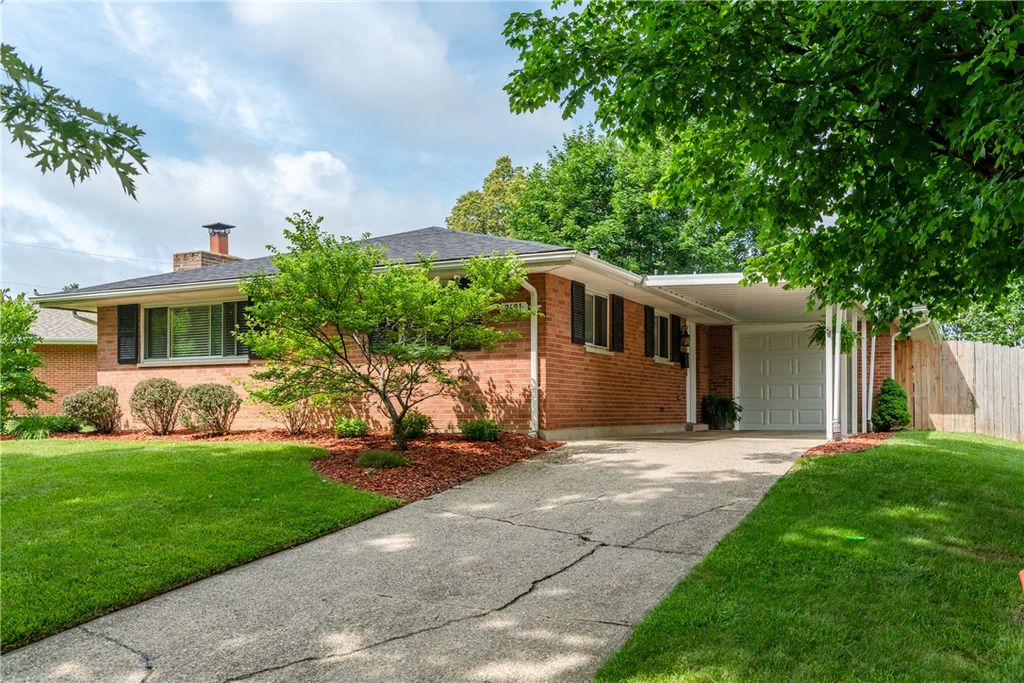 2691 Pentley Place, Kettering, OH 45429