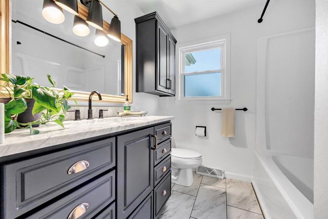 975 COPPENS ROAD, Green Bay, WI 54303