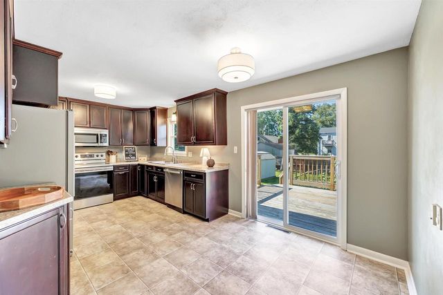 975 COPPENS ROAD, Green Bay, WI 54303