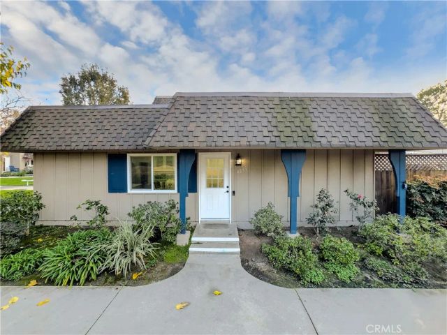 4233 Larwin, Cypress, CA 90630