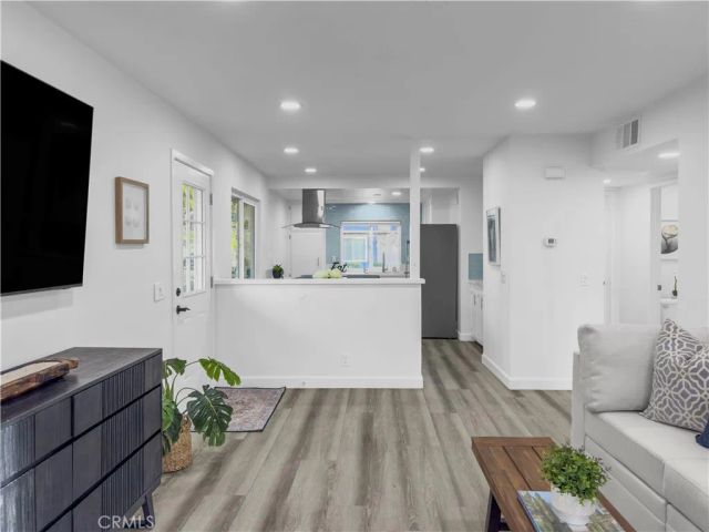 4233 Larwin, Cypress, CA 90630