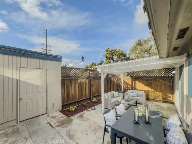 4233 Larwin, Cypress, CA 90630