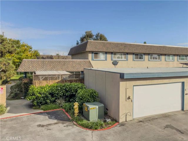 4233 Larwin, Cypress, CA 90630