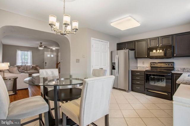 1736 TIGER LILY CIR, Woodbridge, VA 22192