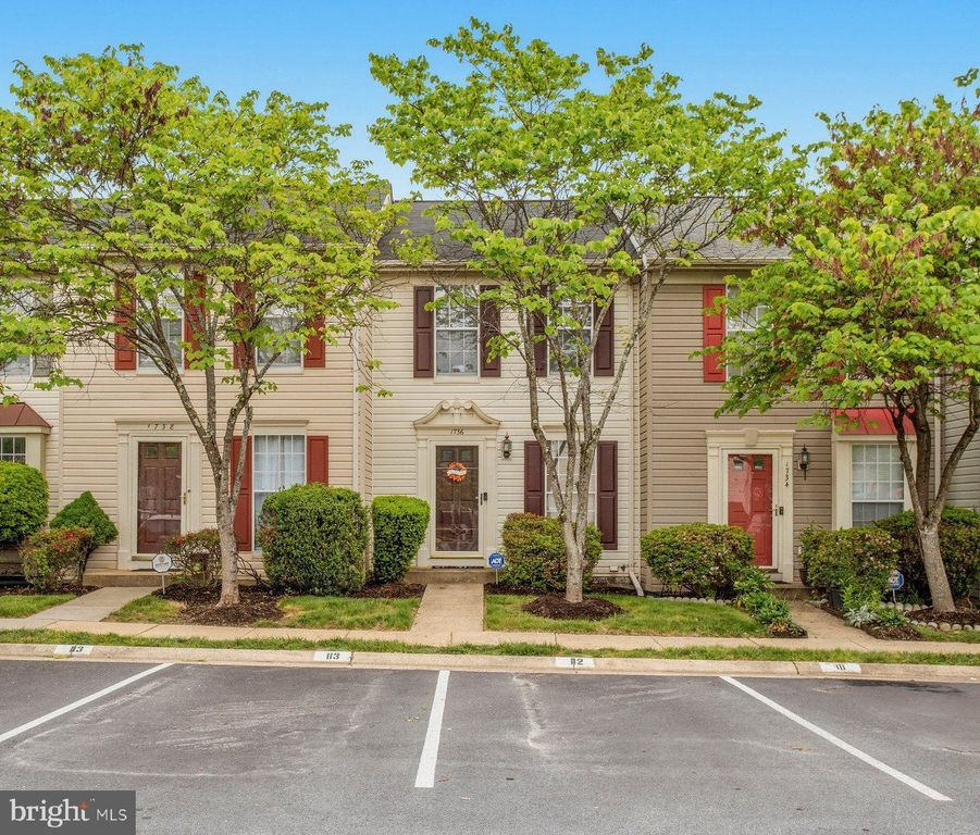 1736 TIGER LILY CIR, Woodbridge, VA 22192