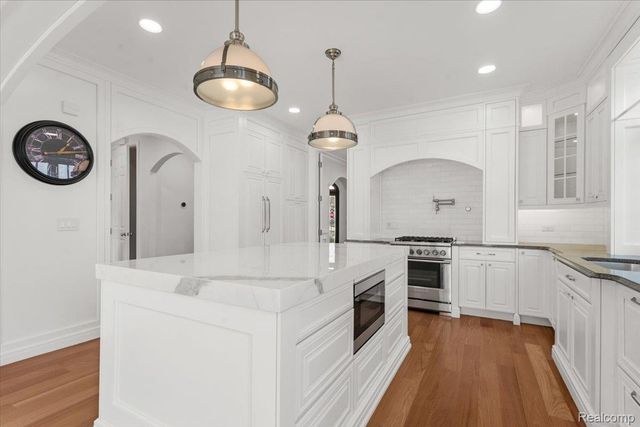 820 Hazel Street, Birmingham, MI 48009