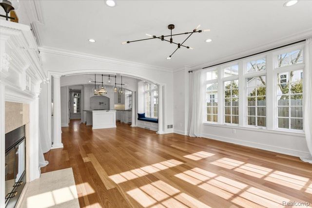 820 Hazel Street, Birmingham, MI 48009