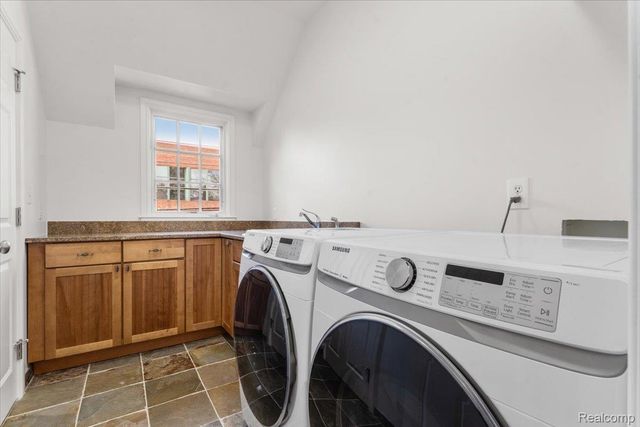 820 Hazel Street, Birmingham, MI 48009