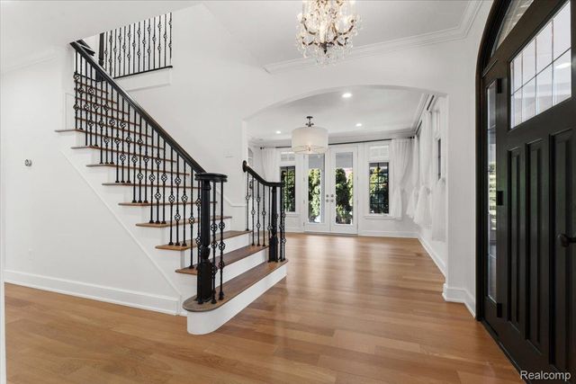 820 Hazel Street, Birmingham, MI 48009