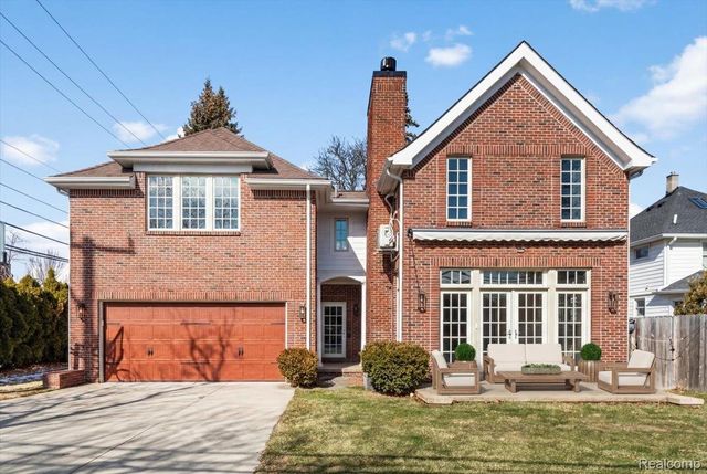 820 Hazel Street, Birmingham, MI 48009