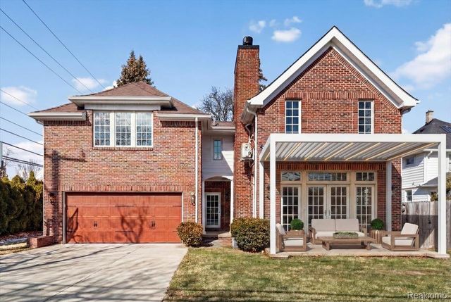 820 Hazel Street, Birmingham, MI 48009