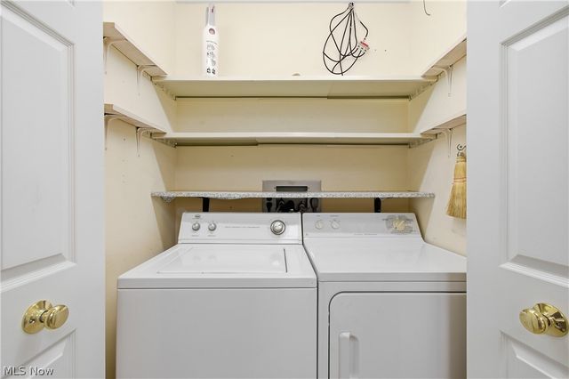 4557 Saint James Circle NW, Canton, OH 44708