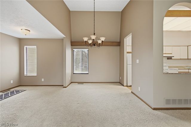 4557 Saint James Circle NW, Canton, OH 44708