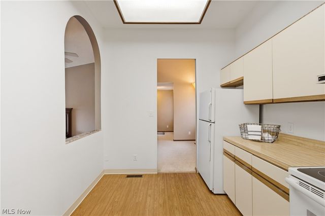 4557 Saint James Circle NW, Canton, OH 44708