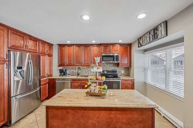 76 S Bay Drive, Massapequa, NY 11758