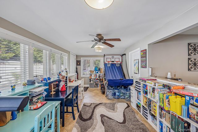 76 S Bay Drive, Massapequa, NY 11758