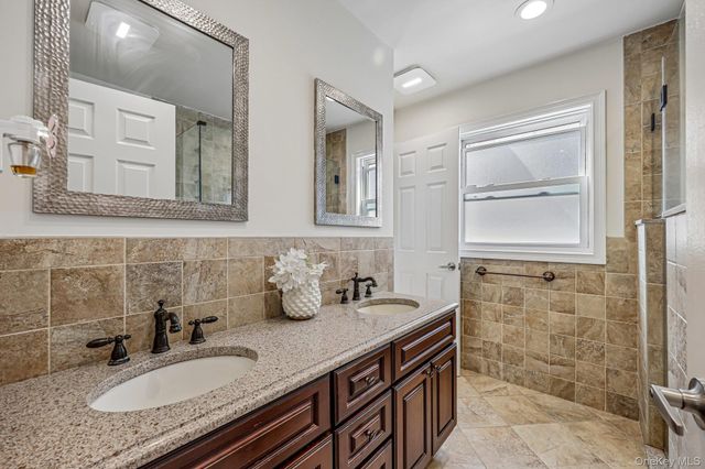 76 S Bay Drive, Massapequa, NY 11758