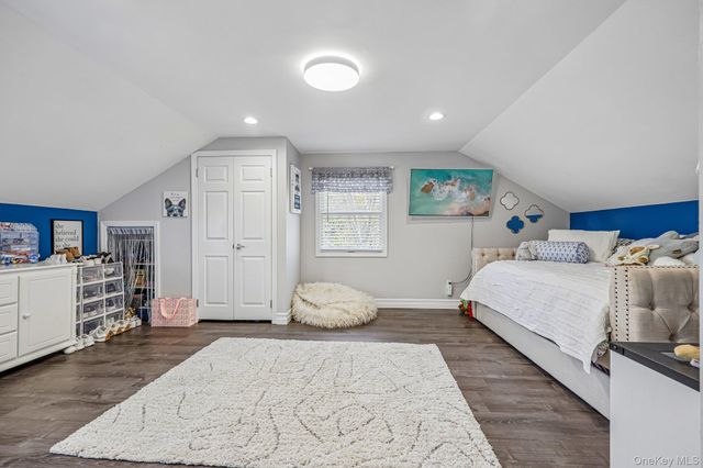 76 S Bay Drive, Massapequa, NY 11758