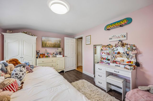 76 S Bay Drive, Massapequa, NY 11758