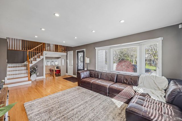 76 S Bay Drive, Massapequa, NY 11758