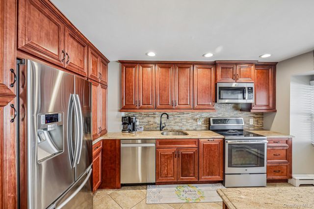 76 S Bay Drive, Massapequa, NY 11758