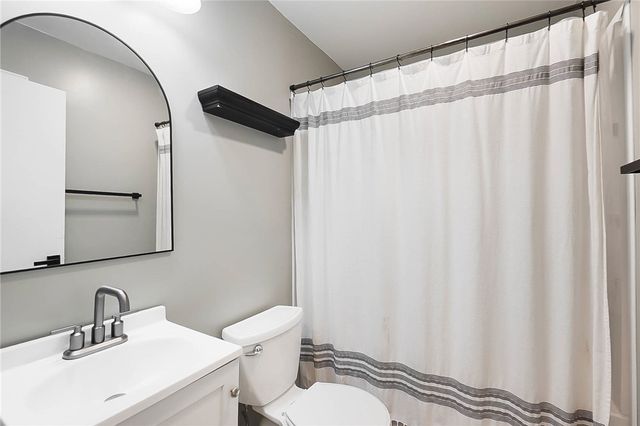 180 Chestnut Avenue, Carlisle, OH 45005