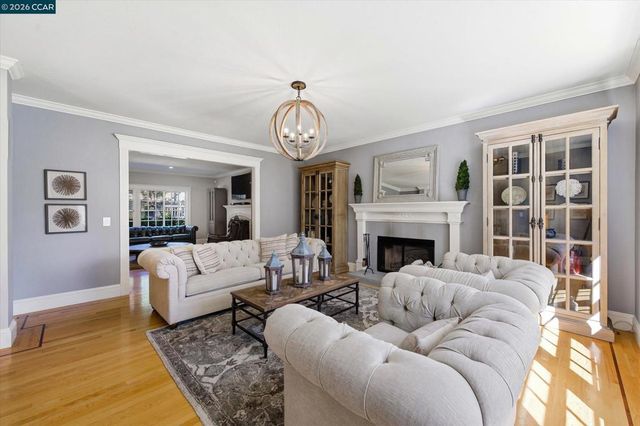 10 Elizabeth Ln, Danville, CA 94526