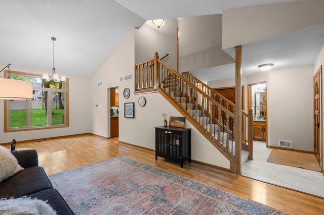 17251 Harrington Way, Lakeville, MN 55044