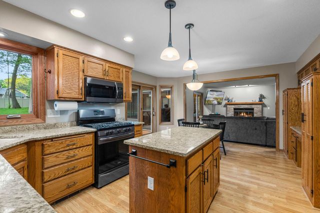 17251 Harrington Way, Lakeville, MN 55044