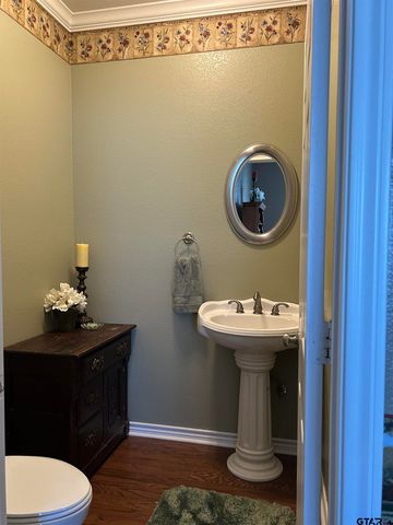 214 Vz County Road 4411, Ben Wheeler, TX 75754