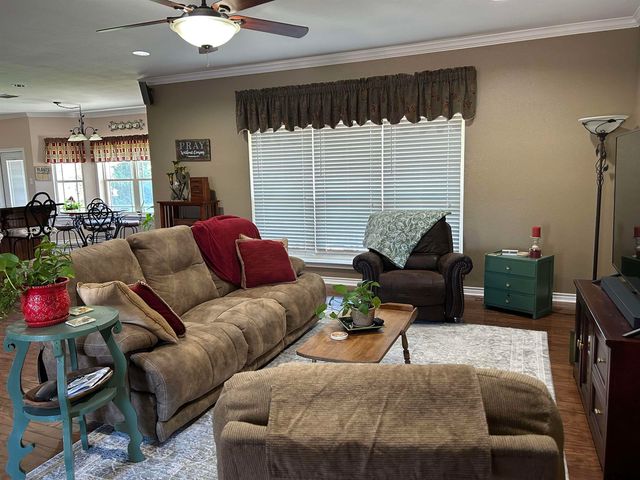 214 Vz County Road 4411, Ben Wheeler, TX 75754