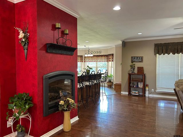 214 Vz County Road 4411, Ben Wheeler, TX 75754