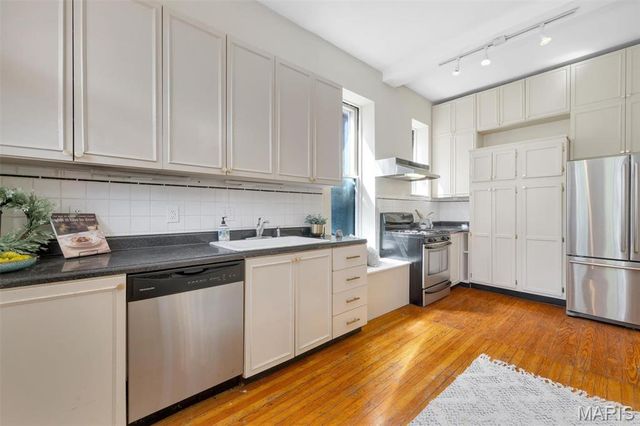 3532 Victor Street, St Louis, MO 63104