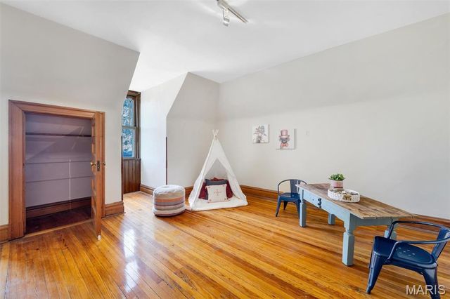 3532 Victor Street, St Louis, MO 63104