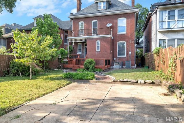 3532 Victor Street, St Louis, MO 63104