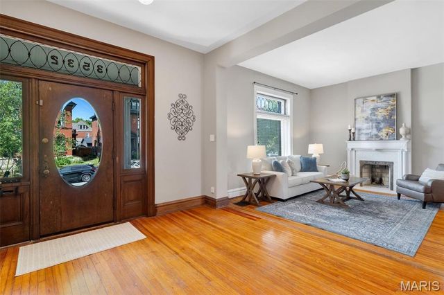 3532 Victor Street, St Louis, MO 63104