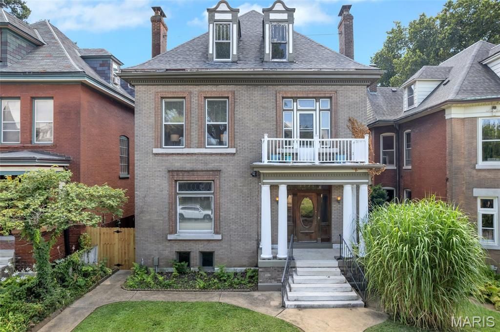 3532 Victor Street, St Louis, MO 63104