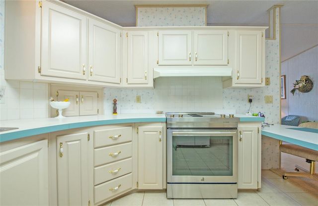 428 PELICAN DRIVE S, Oldsmar, FL 34677