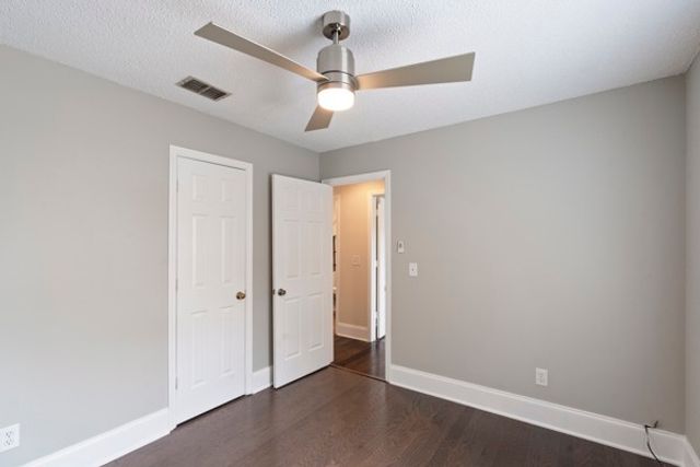 421 Cedar Park Cir, La Vergne, TN 37086
