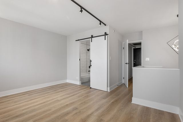 6166 N Sheridan Road 26J, Chicago, IL 60660