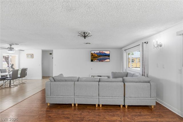 3948 Oakhill Avenue, Las Vegas, NV 89121