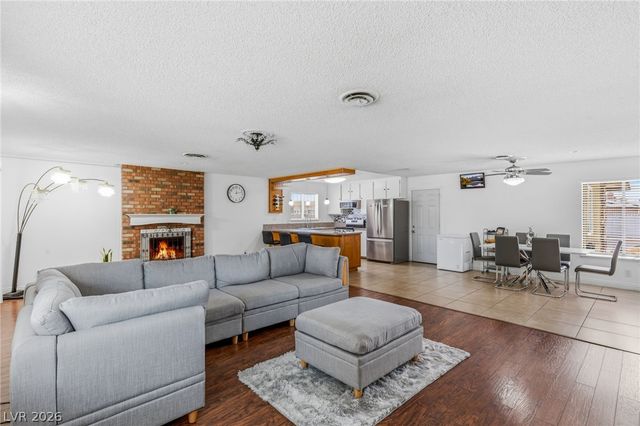 3948 Oakhill Avenue, Las Vegas, NV 89121